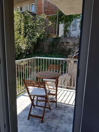 Проживание в семье APARTMANI PAVLOVIC Зеленика Номер-студио с террасой-12