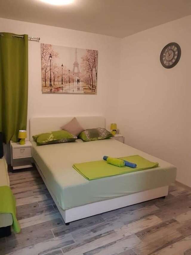 Проживание в семье APARTMANI PAVLOVIC Зеленика-4