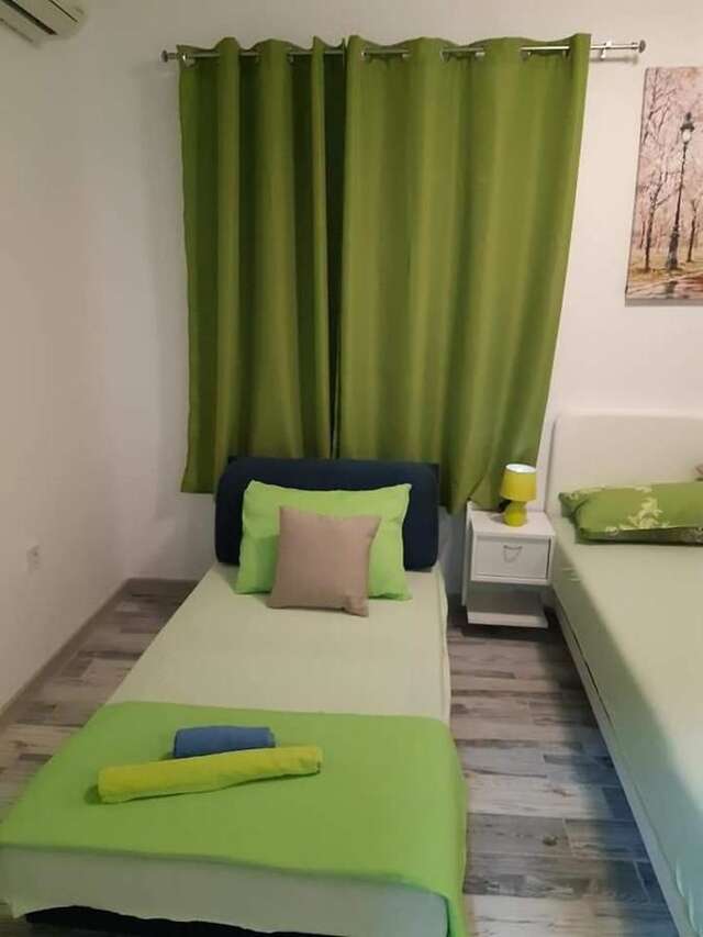 Проживание в семье APARTMANI PAVLOVIC Зеленика-5